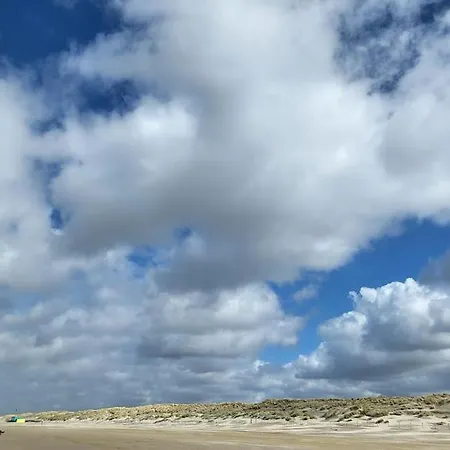 Holiday home Magic Beach House
